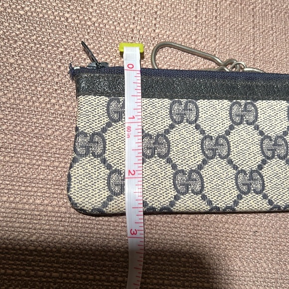Gucci Coin Case and key chain - Picture 6 of 12